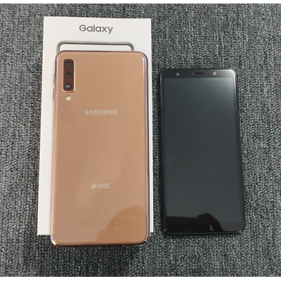 Samsung Galaxy A7 (2018) A750 64GB GSM-Unlocked Dual-SIM Cell-Phone