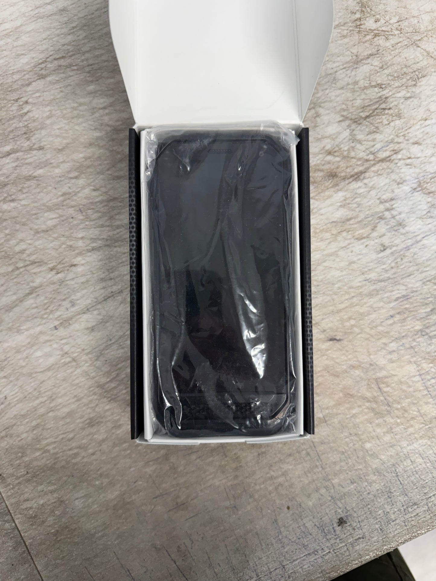 NEW Kyocera Duraforce Ultra 5g 128gb E7110 Black Verizon Unlocked